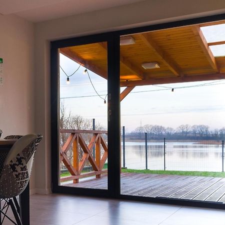 Vila Z Widokiem Na Jezioro Iława Exteriér fotografie